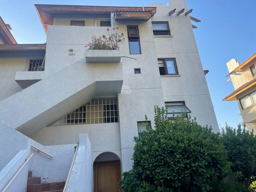 Venta Depto tipo Town House en Peñalolen, Condominio Las Palmas